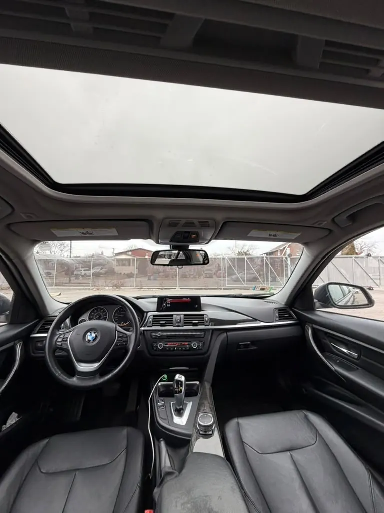 BMW 328i 11
