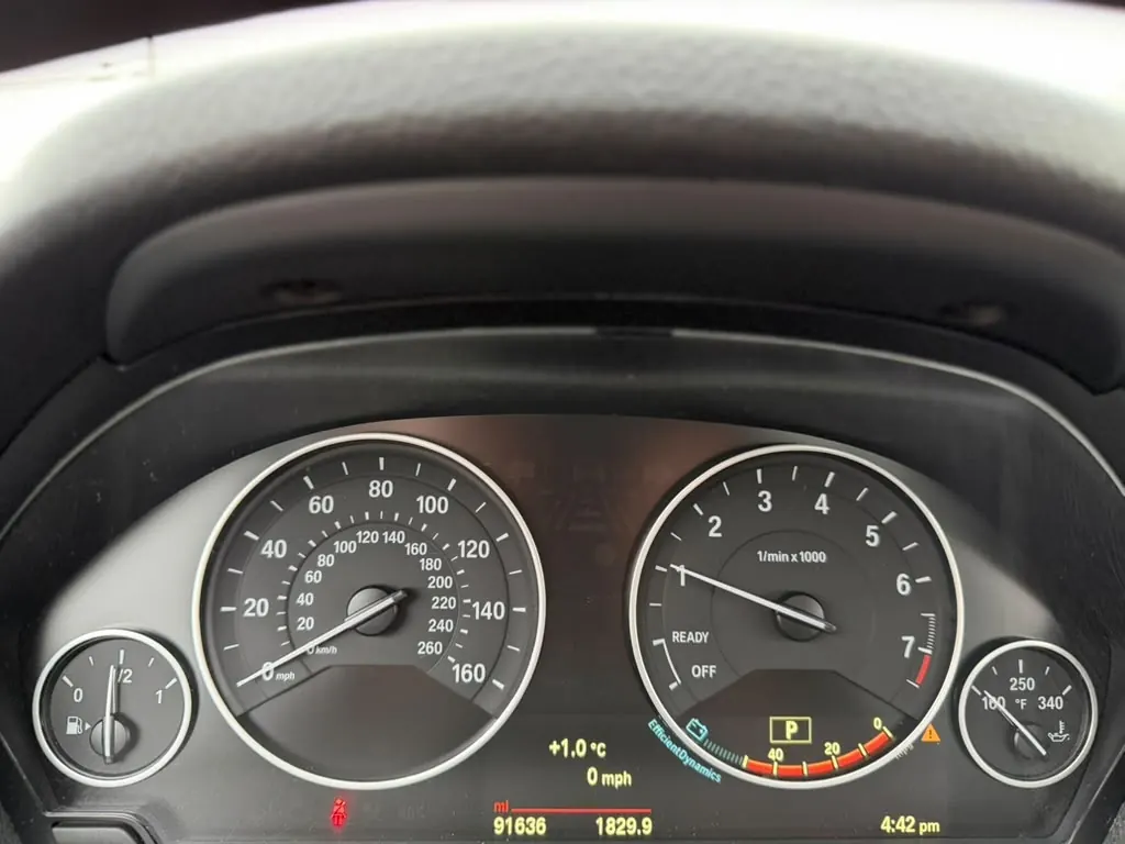 BMW 328i 13