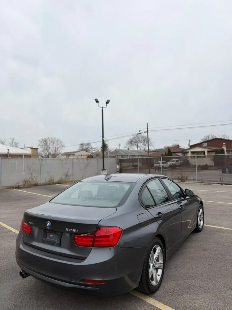 BMW 328i 3