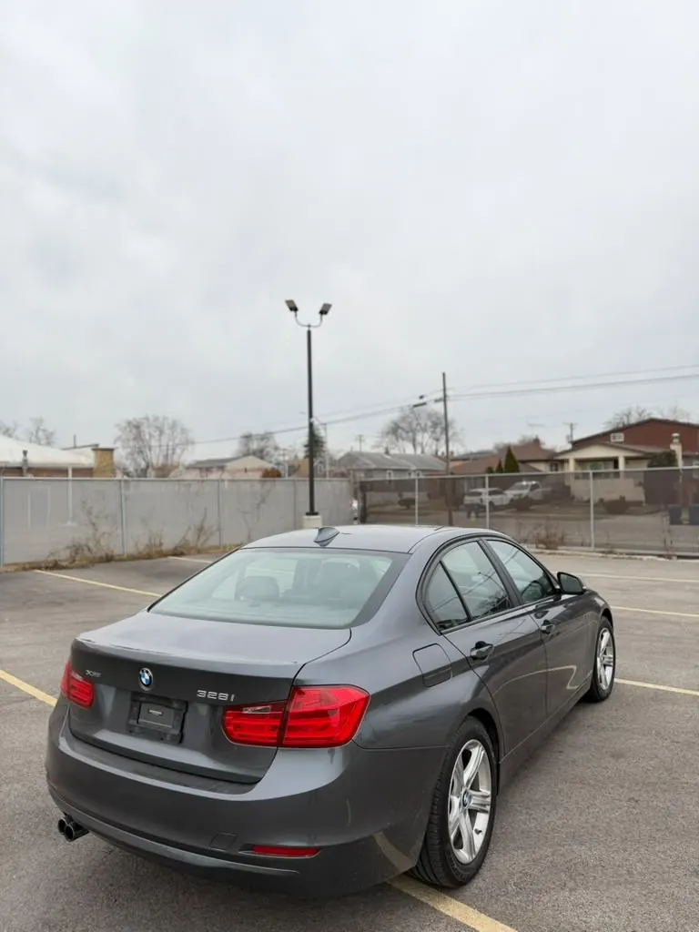 BMW 328i 4
