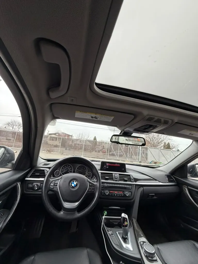 BMW 328i 9