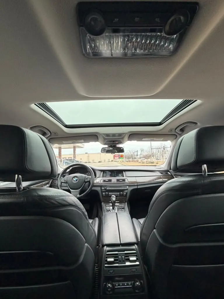 BMW 7 Series 11