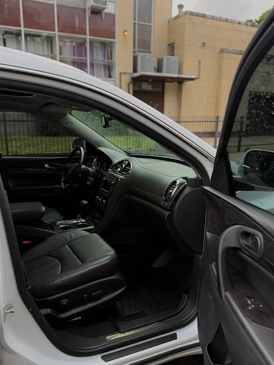 Buick Enclave 5
