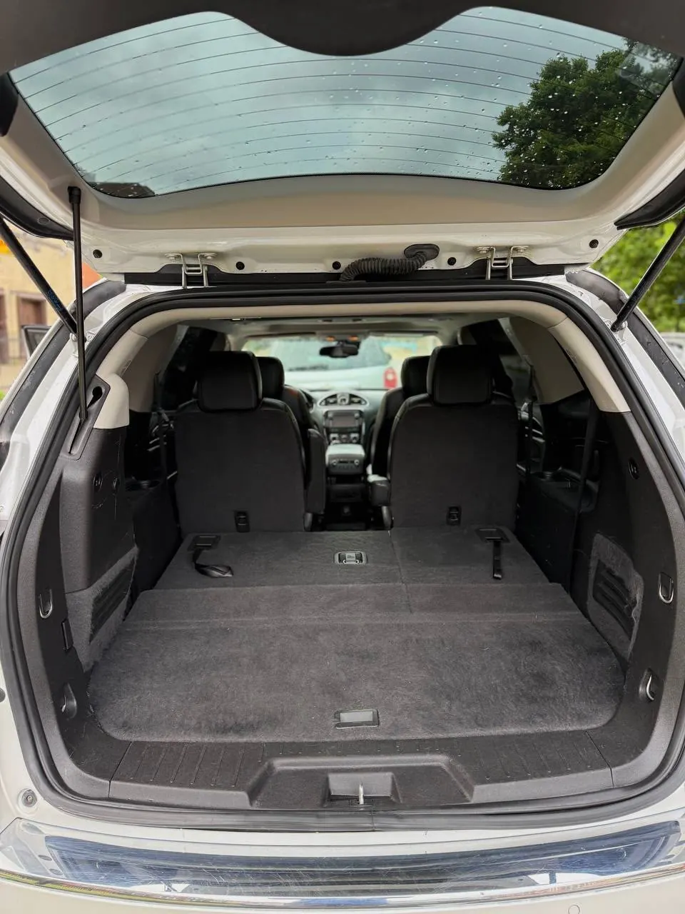 Buick Enclave 10