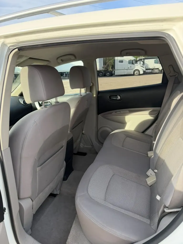 Nissan Rogue 12
