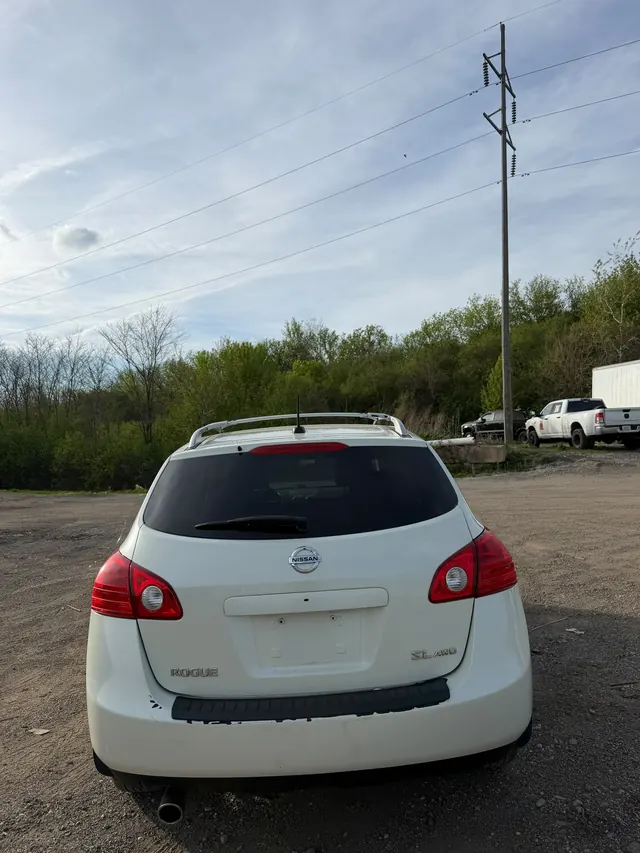 Nissan Rogue 4