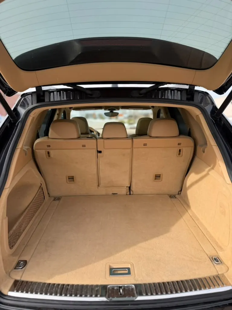 Porsche Cayenne 11
