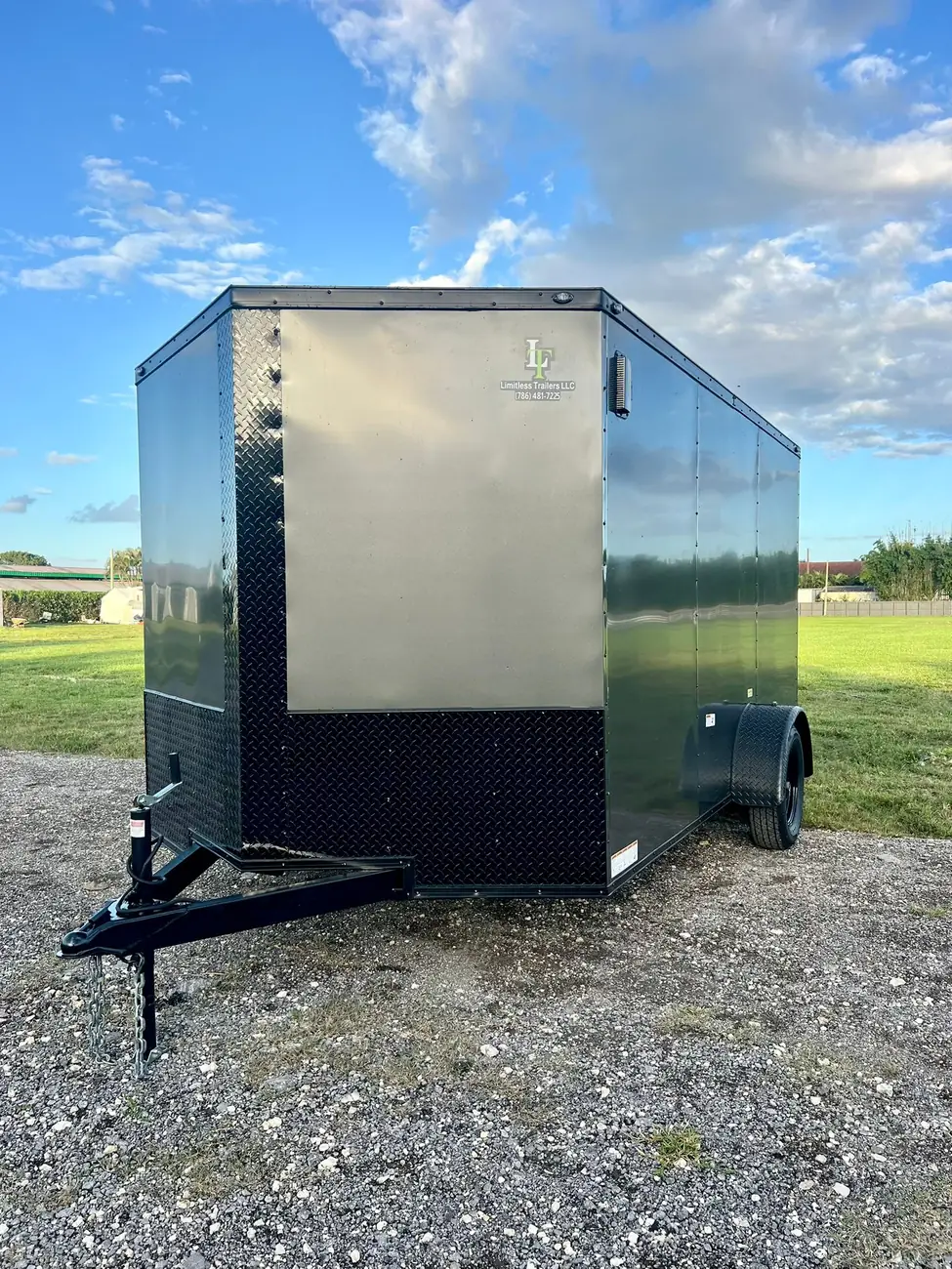 7x12 Enclosed Trailer, side door photo 1