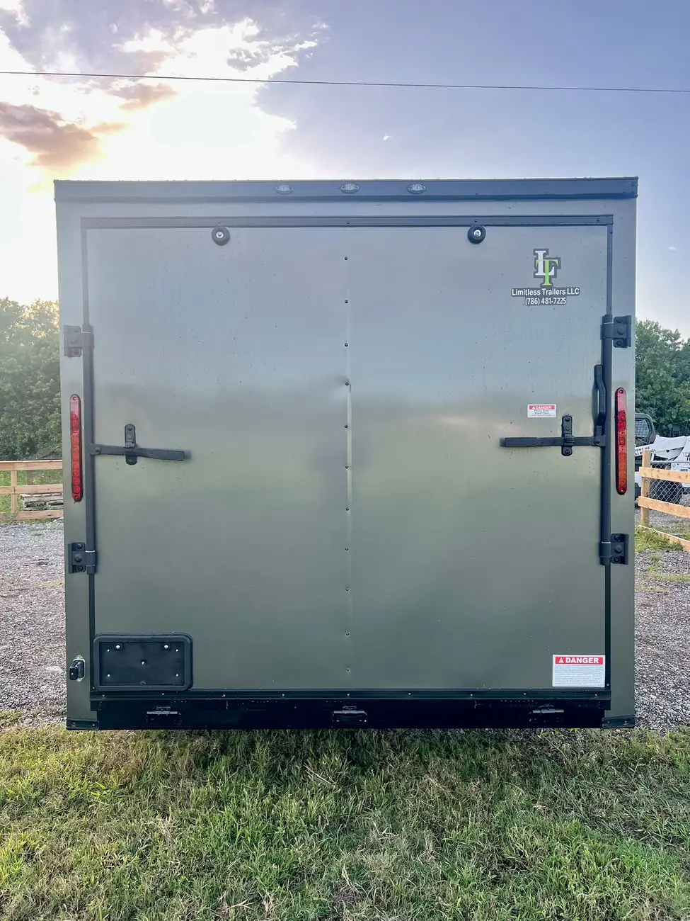 7x12 Enclosed Trailer, side door photo 5