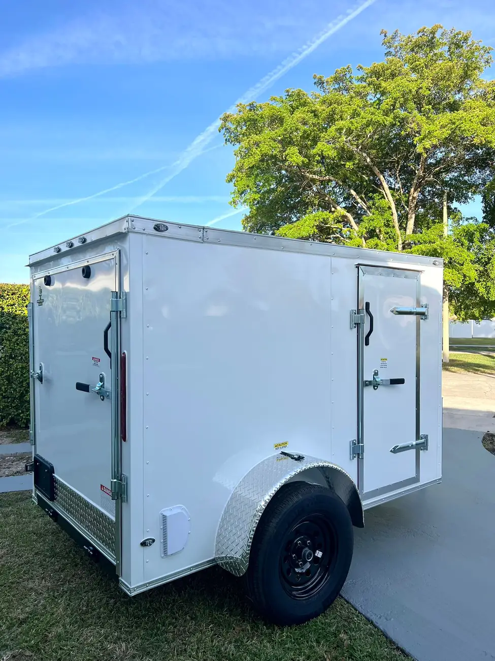 5x8 Enclosed Trailer, rear ramp photo 5