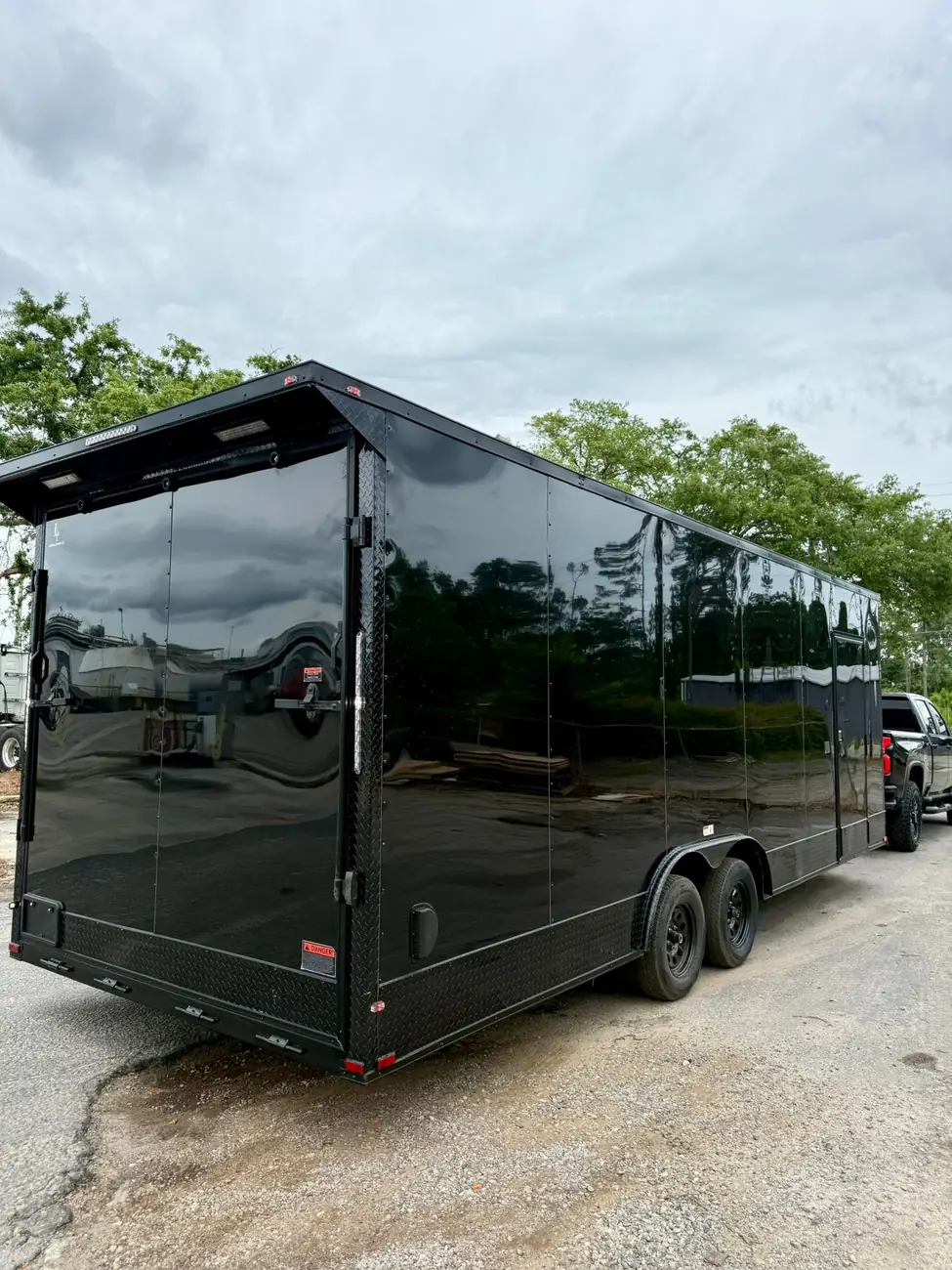 8.5x24 Enclosed Trailer, blackout photo 4
