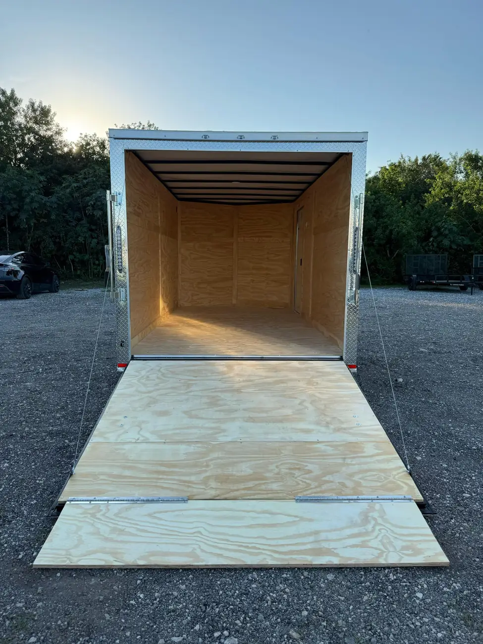 7x14 Enclosed Trailer photo 2