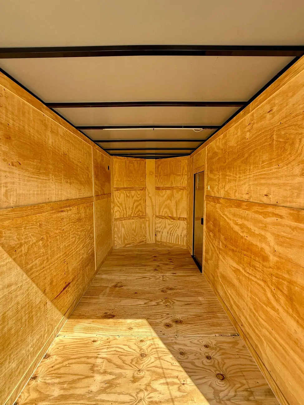 7x14 Enclosed Trailer photo 5