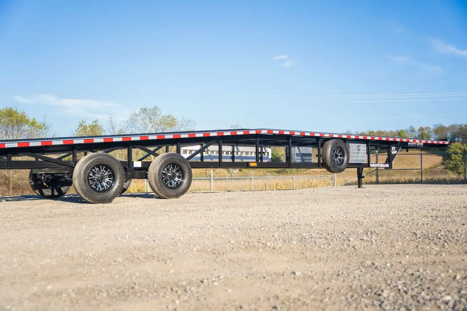 Buckeye Max Light 48' Low Profile photo 2