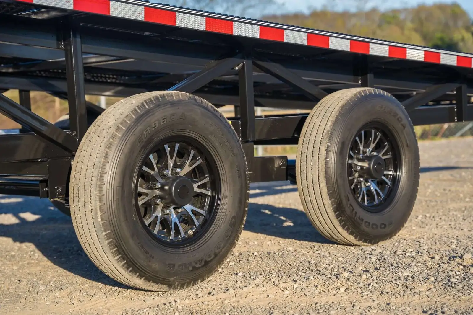 Buckeye Max Light 48' Low Profile photo 6